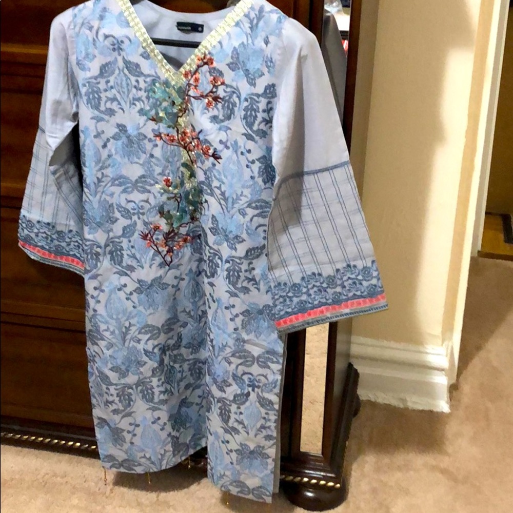 Lawn kurta